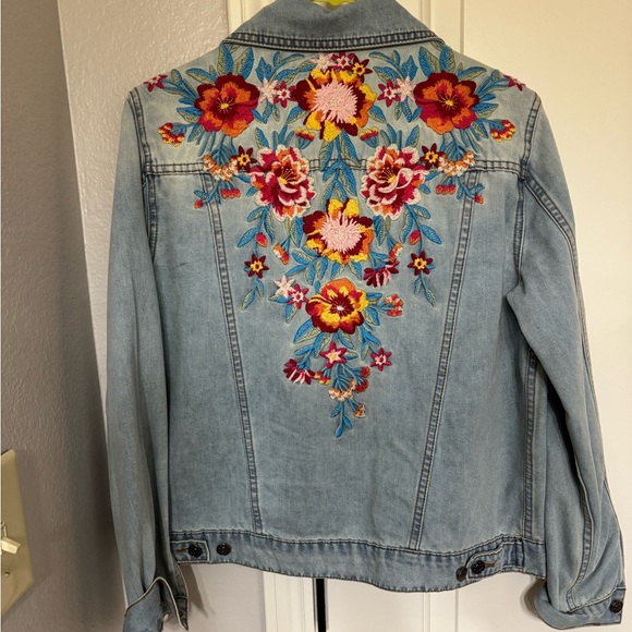 Savanna Jane Blue Denim Jacket with Vibrant Embroidery - Picture 3 of 4